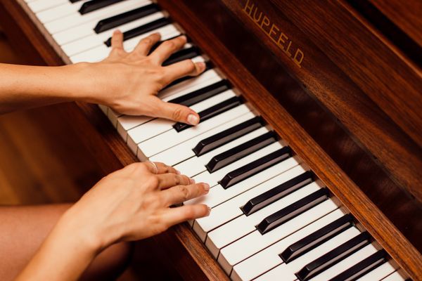 Les cours de piano à tours : une approche personnalisée à domicile